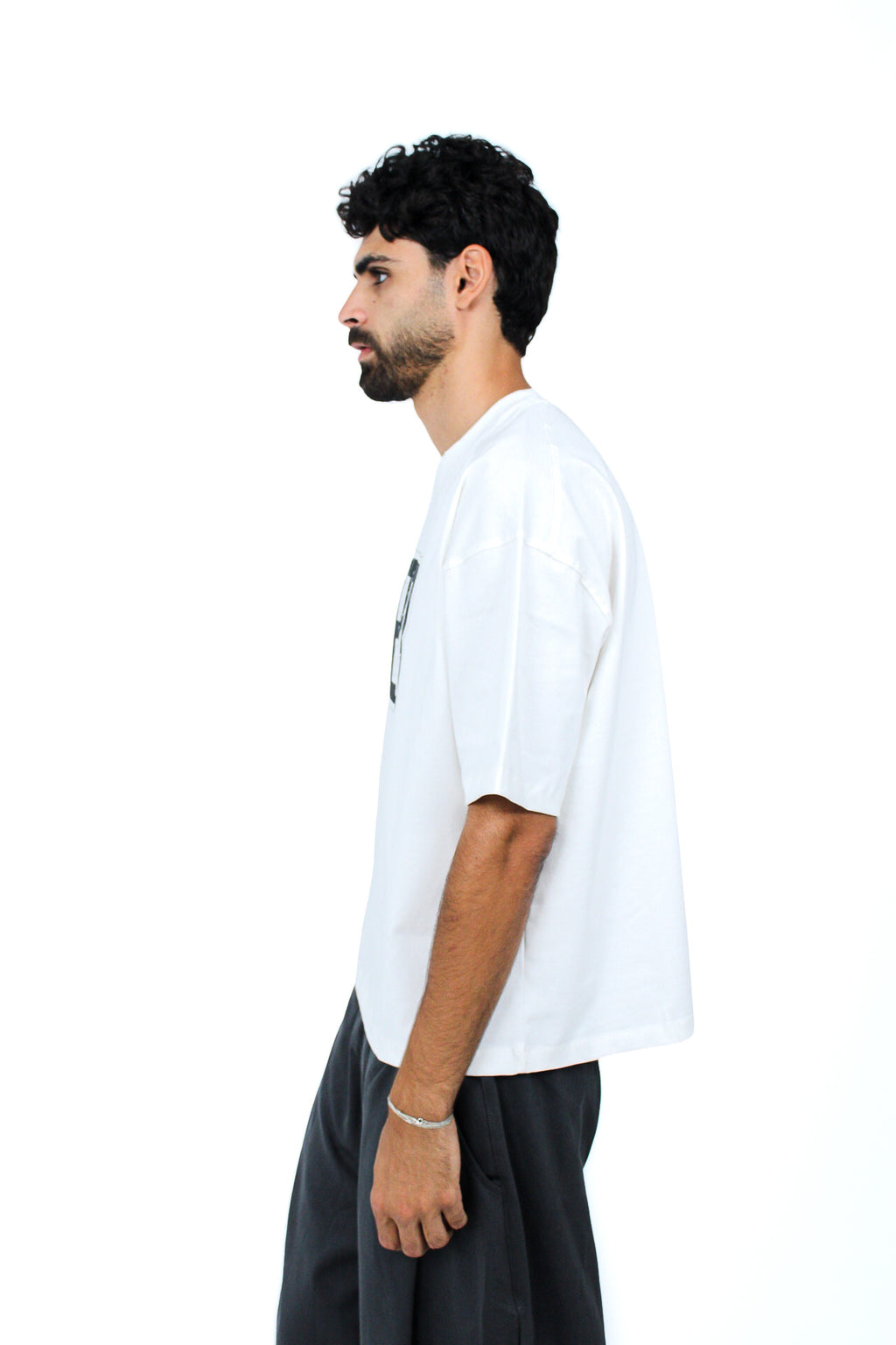 89 Oversized Boxy Tee in White, side view