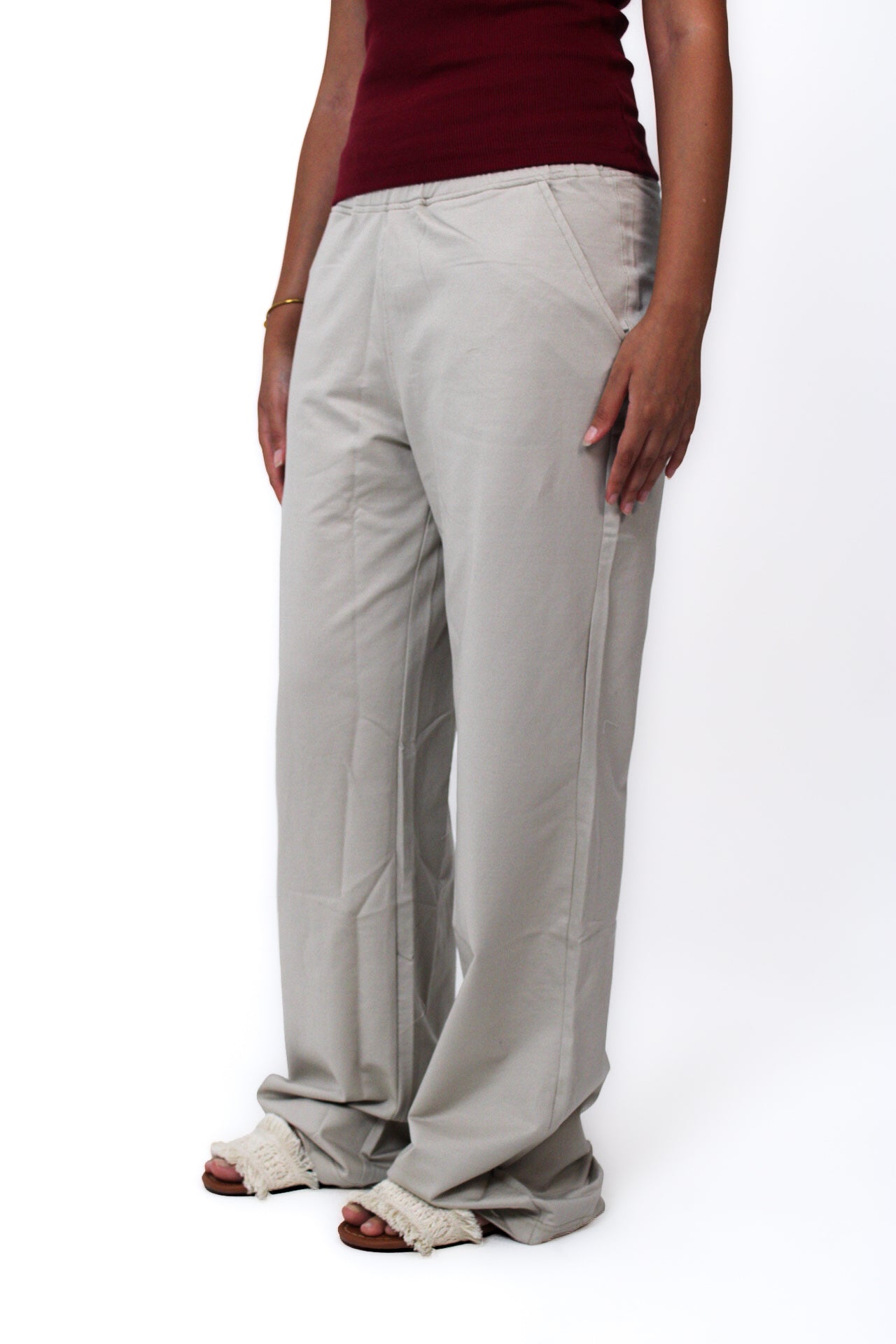 Lightweight Wide-Leg Pants in Griege, three-quarter view