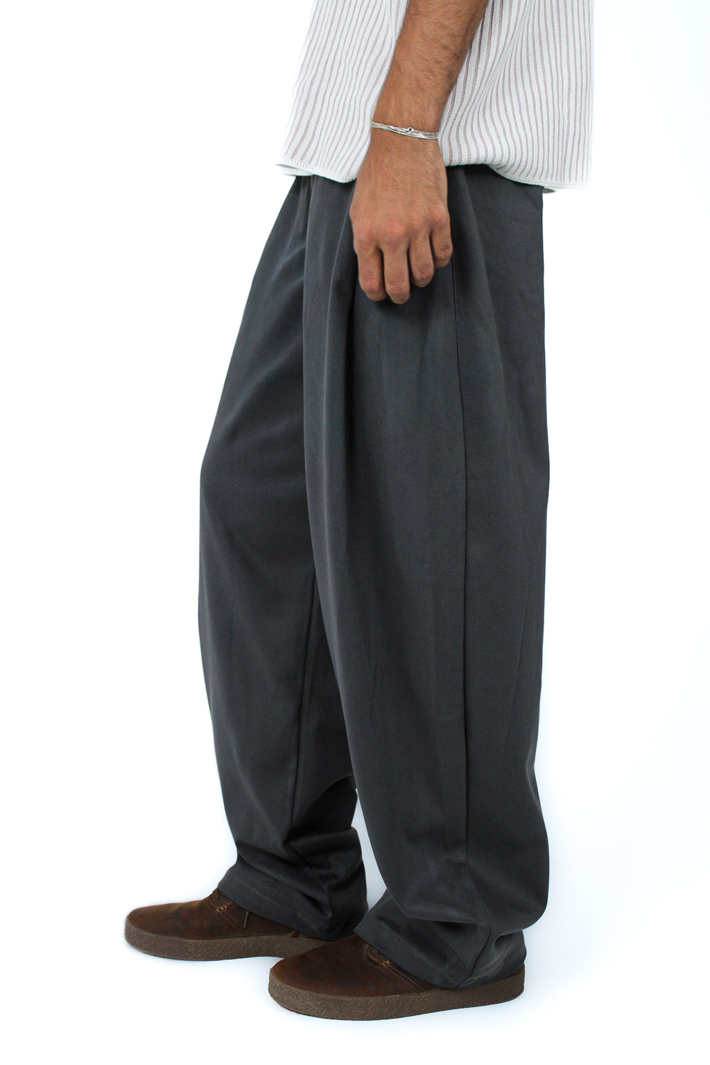 Pleated Balloon-Fit Pants in Dark Gray, side view