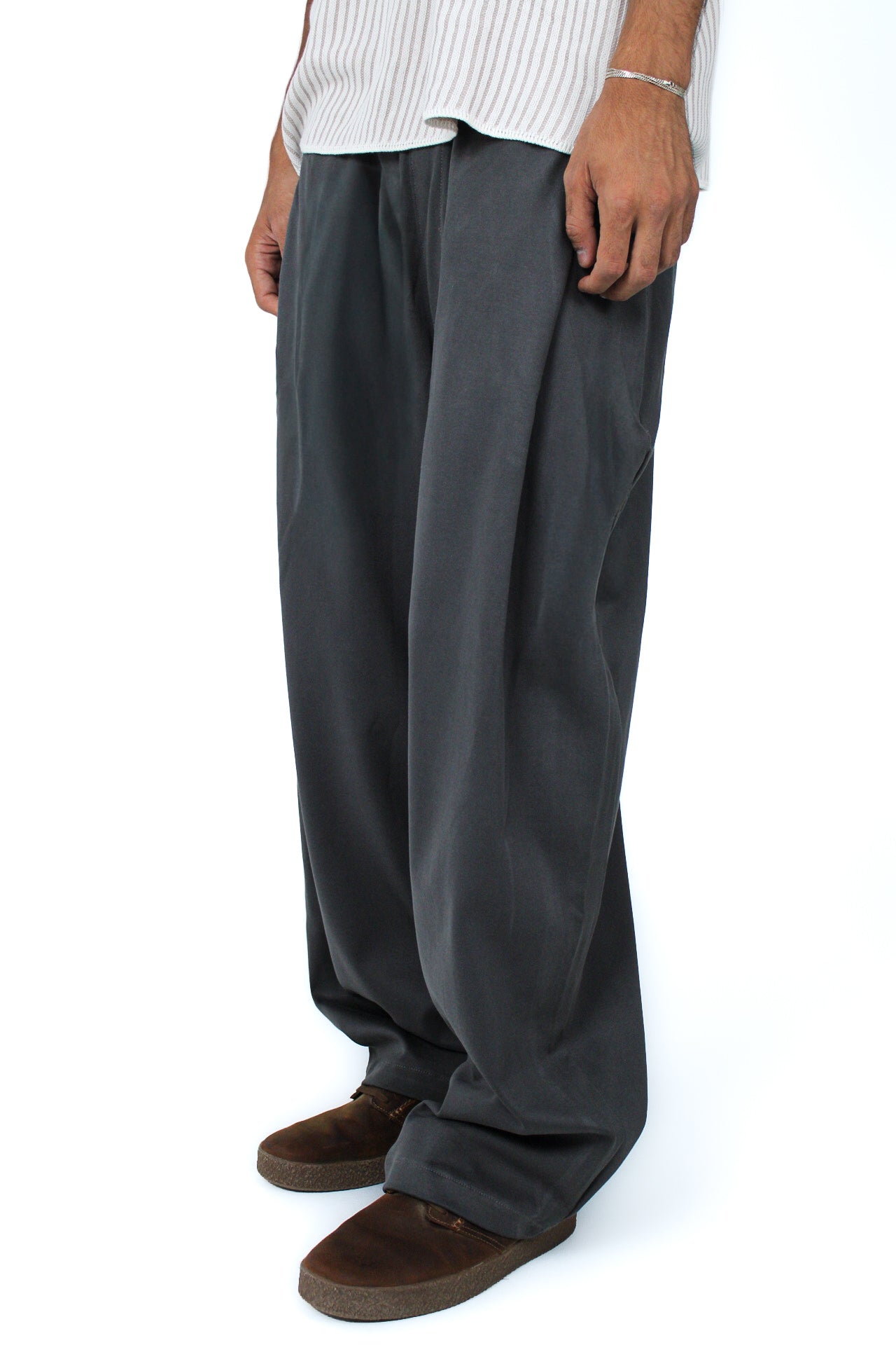 Pleated Balloon-Fit Pants in Dark Gray, three-quarter view